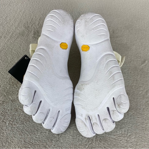 Vibram KSO Five Finger Women's Water Shoes EU 38 US 7 7.5 White Hiking - Picture 9 of 12